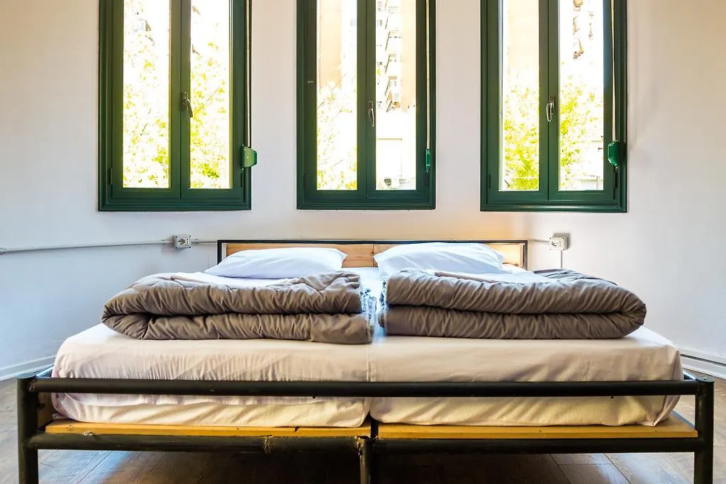 Destil Hostel Tirana