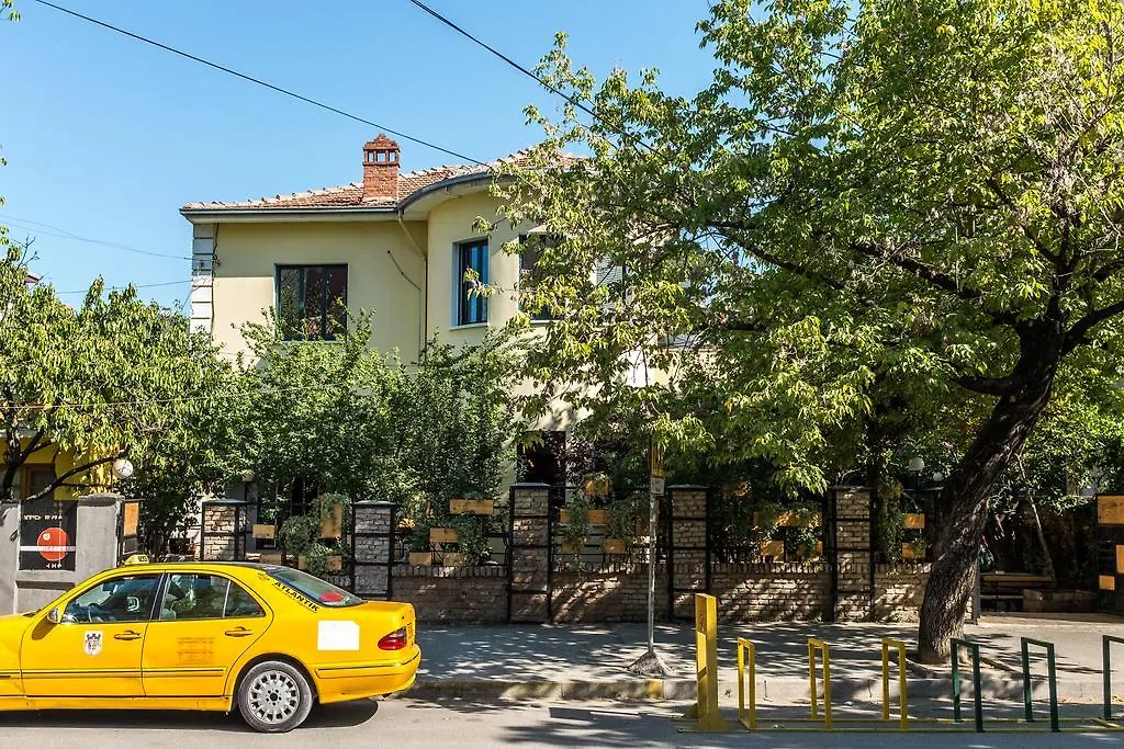 Destil Hostel Tirana Albanien