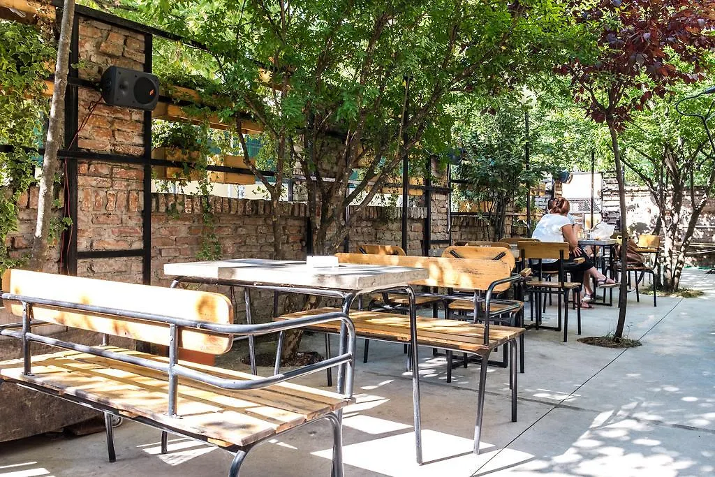 Destil Hostel Tirana